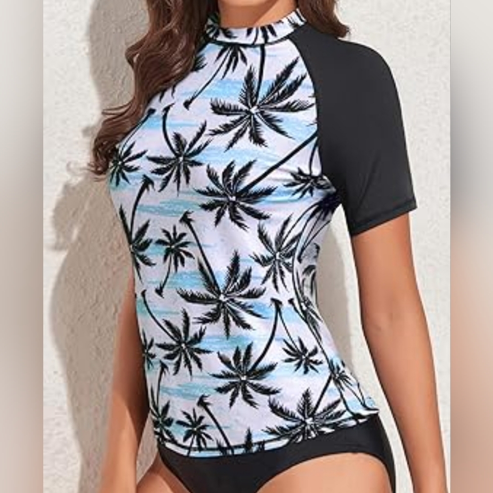 Womens Short Sleeve Rashguard Swimsuit Shirt Size MED